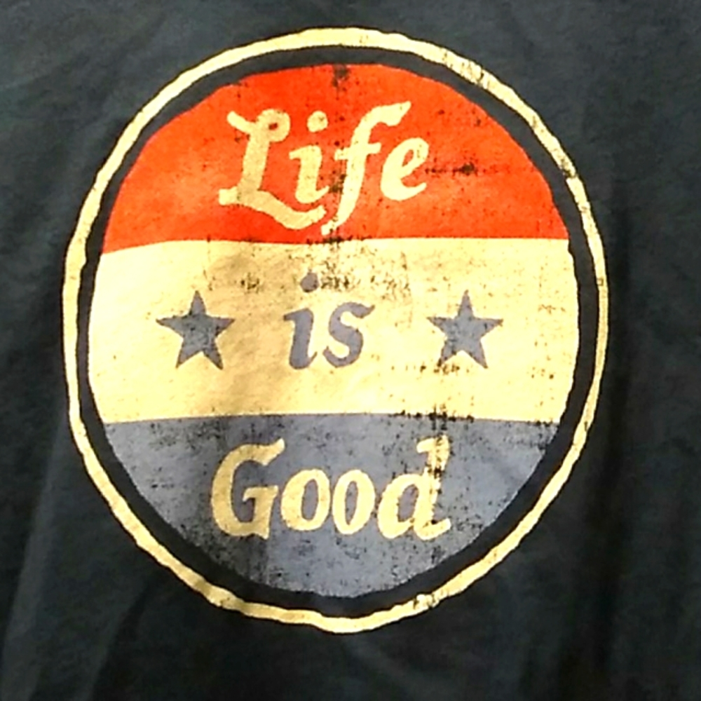 Nwt Life is Good Tshirt (SP)